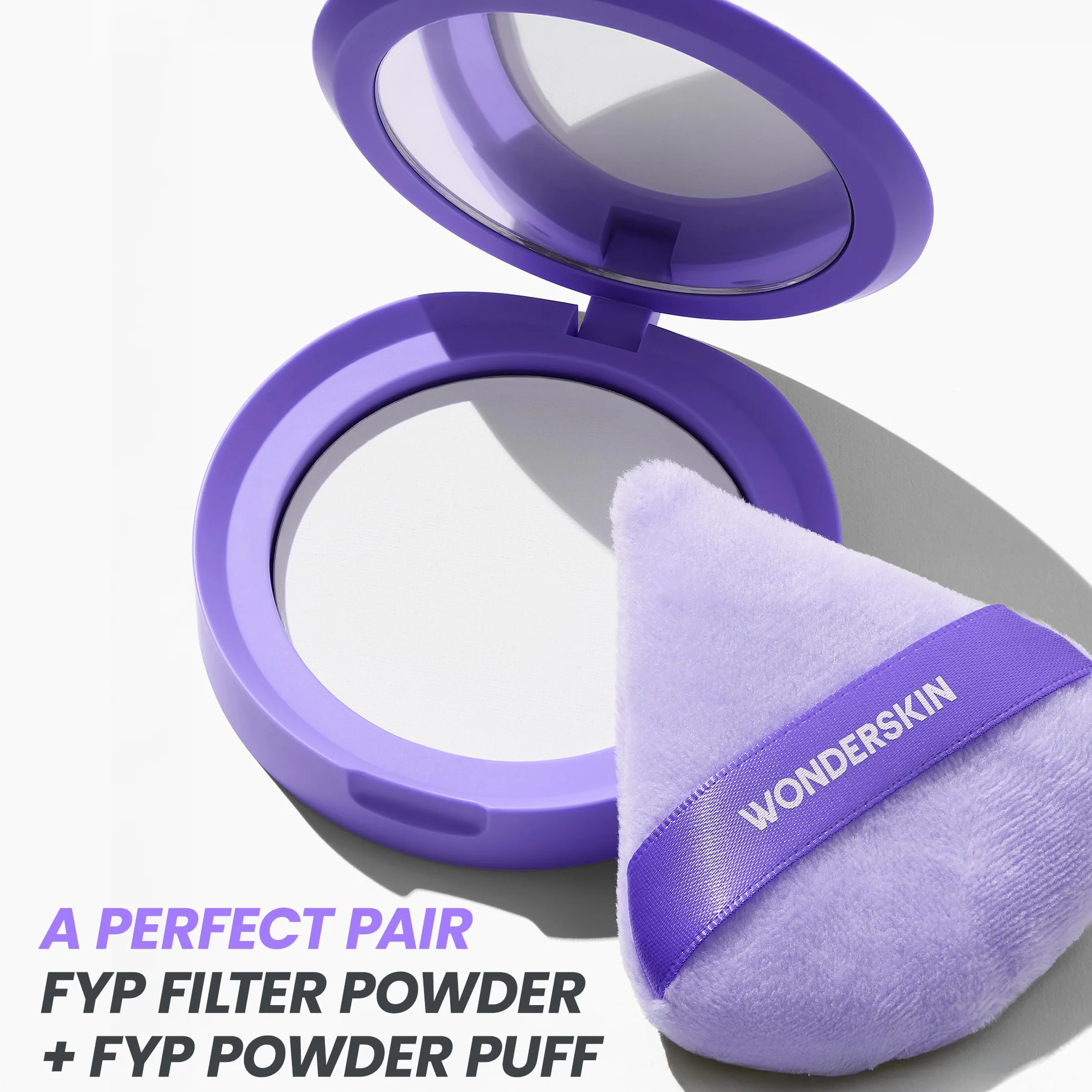Wonderskin FYP Powder Puff - Piumino Triangolare per Cipria Viso, Piumino di Velluto Morbido per Cipria Libera o Compatta