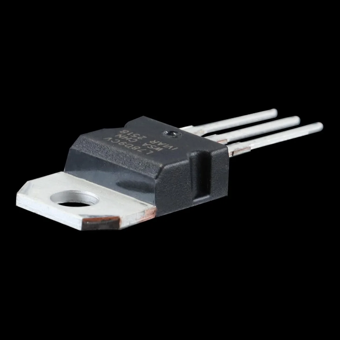 Regolatore di tensione positivo lineare L7809CV 9 V 10 pezzi