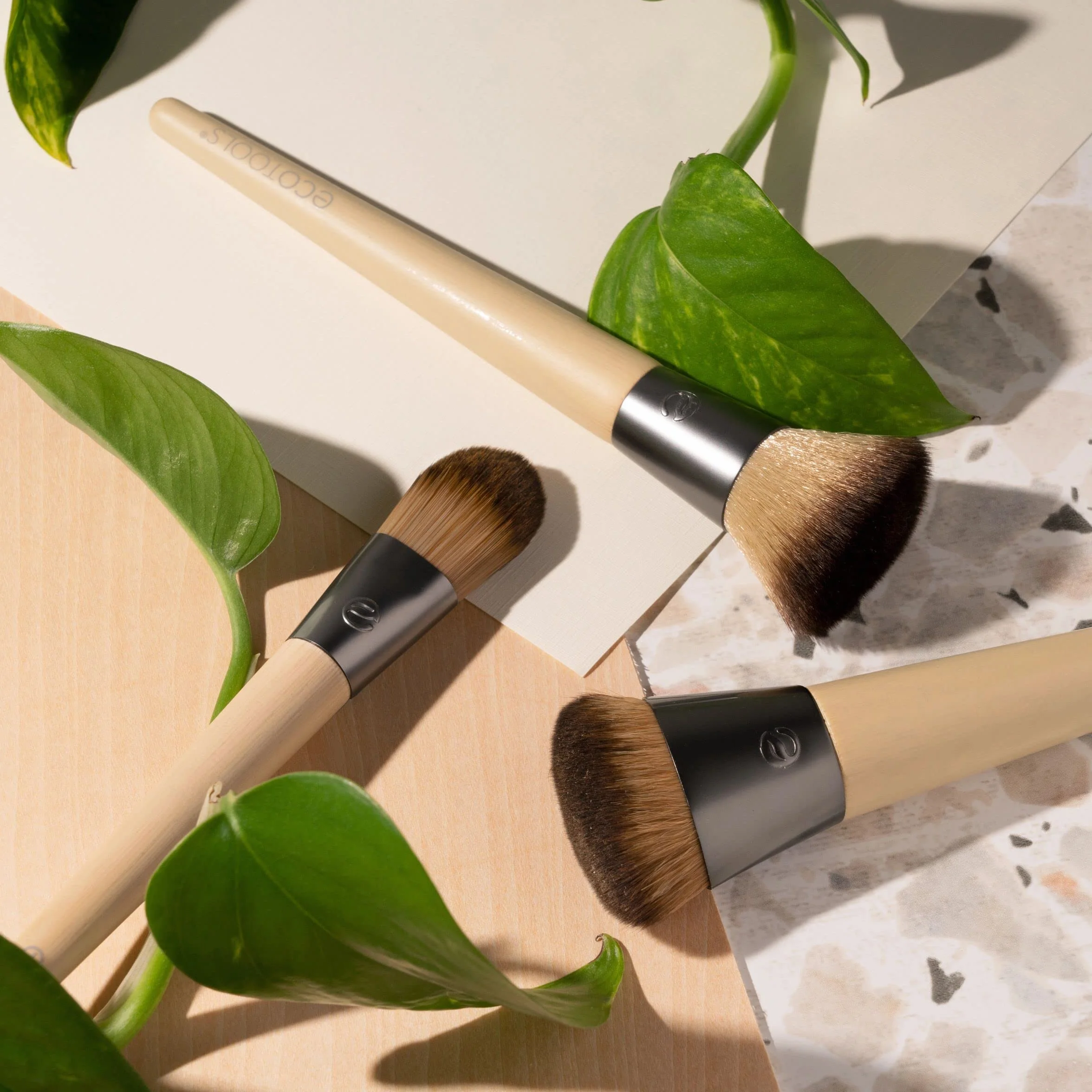 EcoTools, pennello per fondotinta in bambù