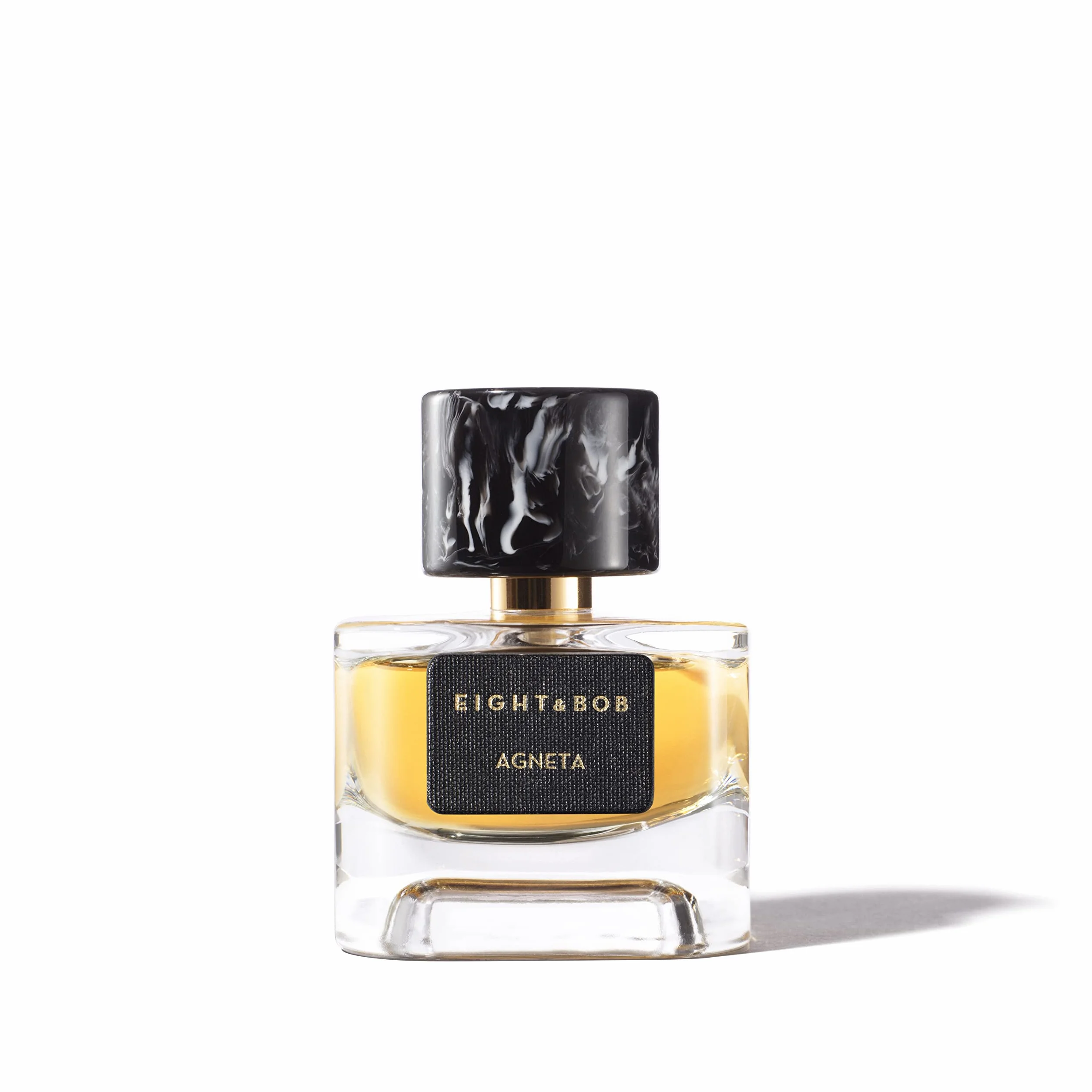EIGHT & BOB AGNETA EXTRAIT DE PARFUM 50ML Agneta è una fragranza enigmatica e discreta ma allo stesso tempo spiritosa in cui un senso di calma e un velo misterioso e avvincente suscitano il desiderio