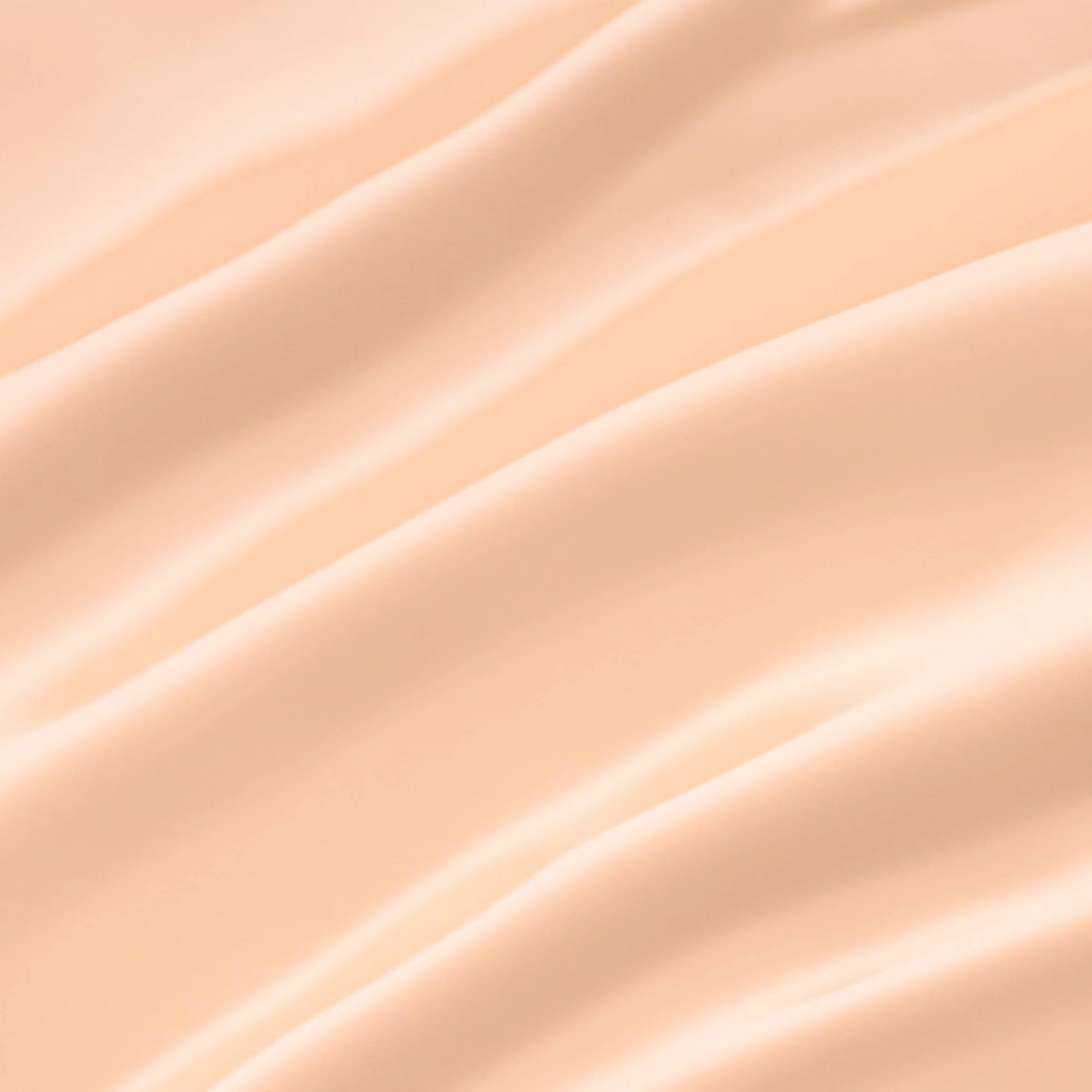 essence BRIGHTEN UP! fondotinta cushion, lunga durata, schiarente, naturale (12g)