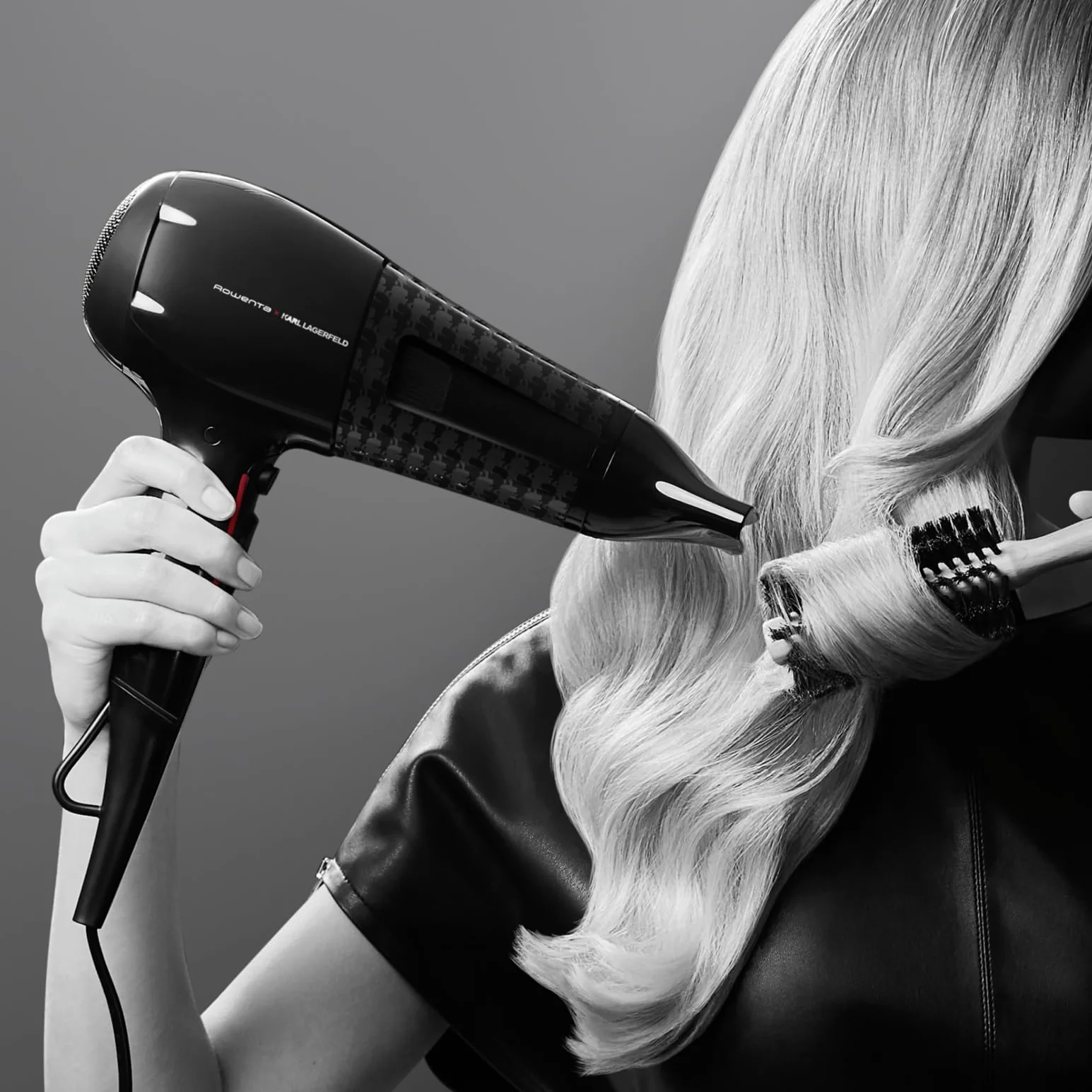 Rowenta x Karl Lagerfeld CV591L Powerline Asciugacapelli, 2300 W, Boost di Ioni, Impostazione Thermo Control per Proteggere i Capelli, 6 Impostazioni di Velocità/Temperatura