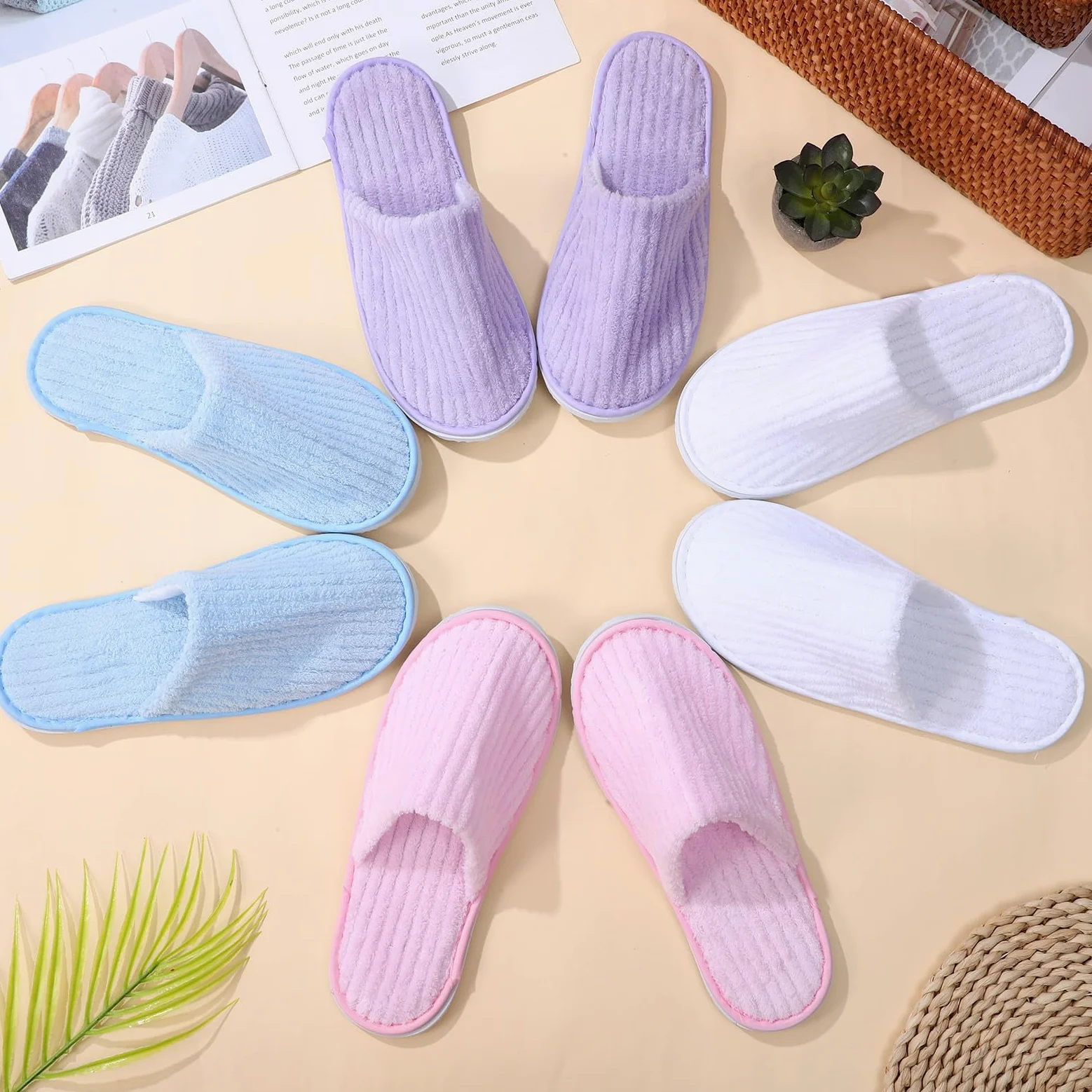 Housoutil Comode Calzature Monouso in Pile di Corallo Usa e Getta Antiscivolo 12 Paia di Pantofole per Casa e Hotel per Ospiti, per Spa e Bagno