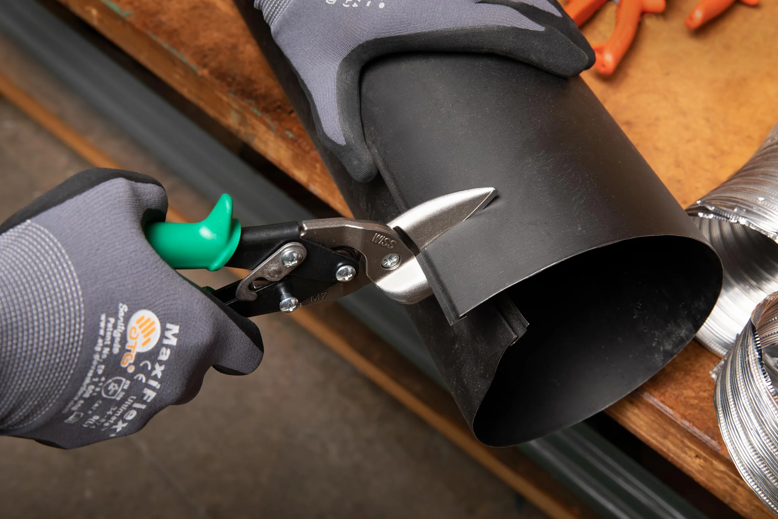 Wiss M7R 235mm 9-1/4-Inch MetalMaster Cesoia sfalsata con impugnature ergonomiche antiscivolo Verde