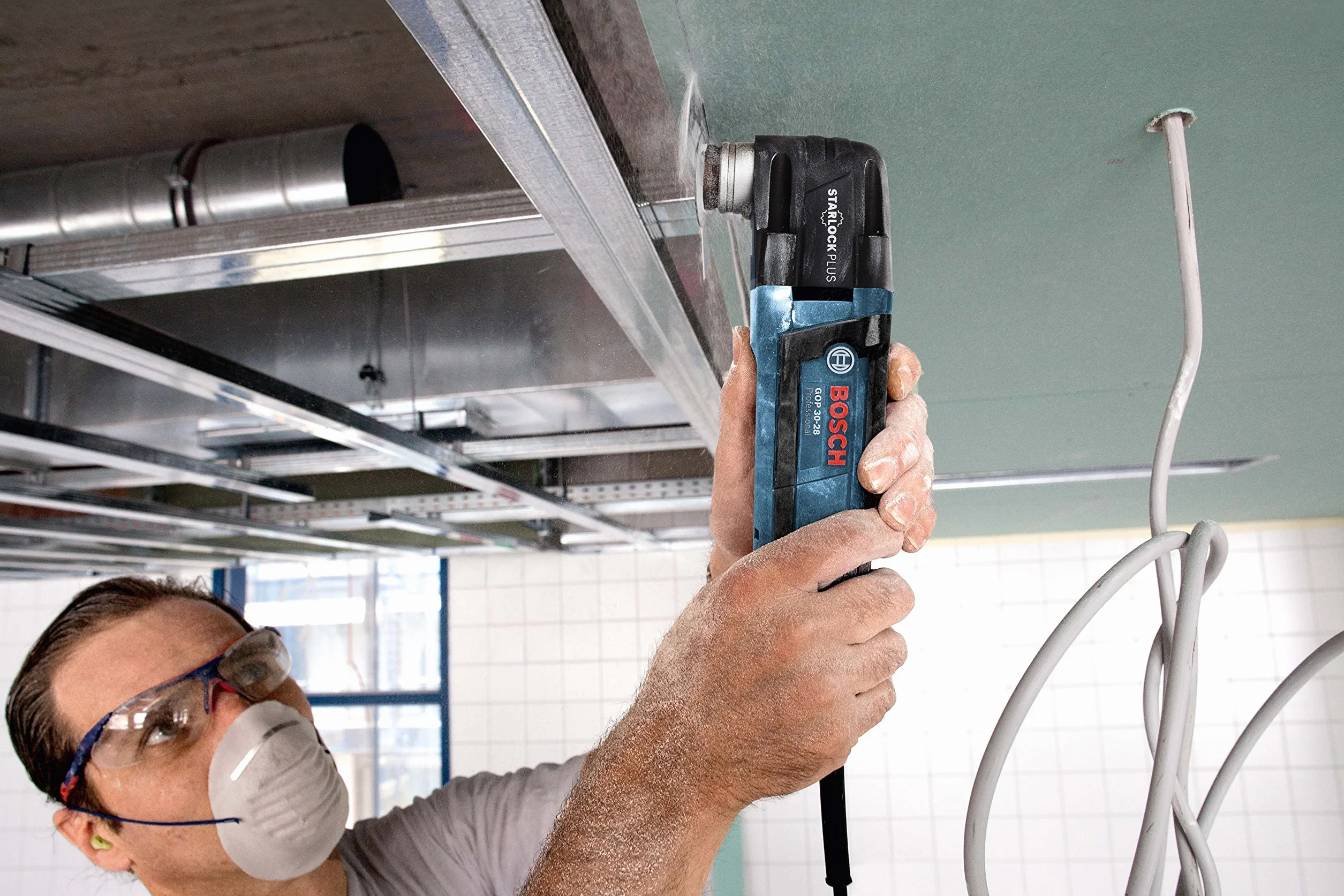 Bosch Professional GOP 30-28 Utensile Multifunzione Starlock 300W