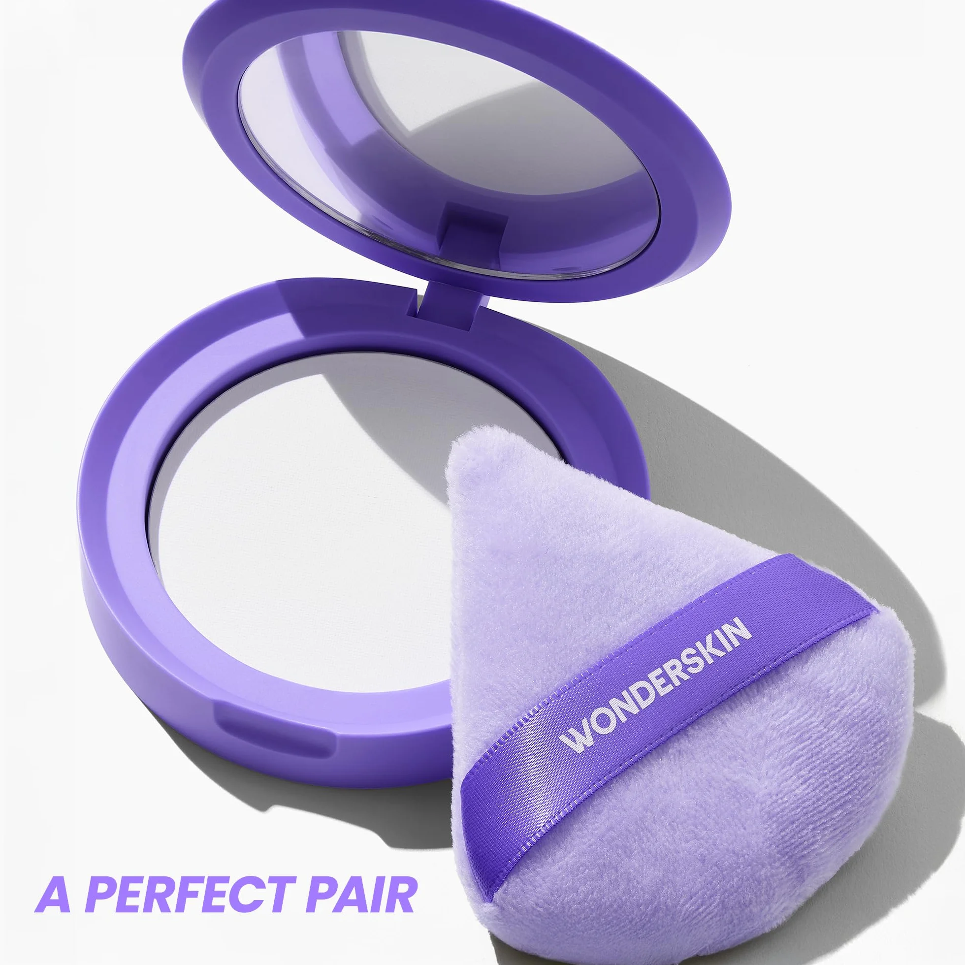 Wonderskin FYP Powder Puff - Piumino Triangolare per Cipria Viso, Piumino di Velluto Morbido per Cipria Libera o Compatta