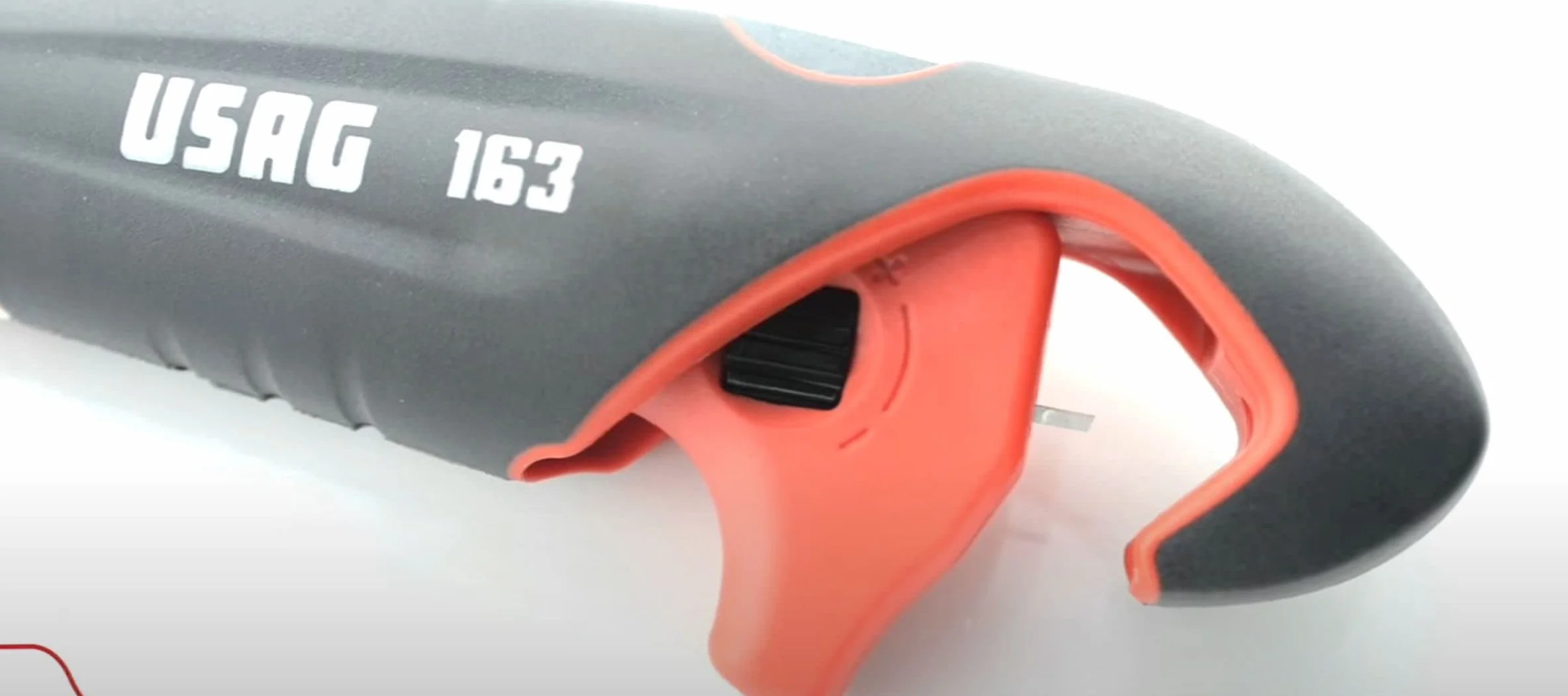 USAG 163 Sguainacavi multifunzione