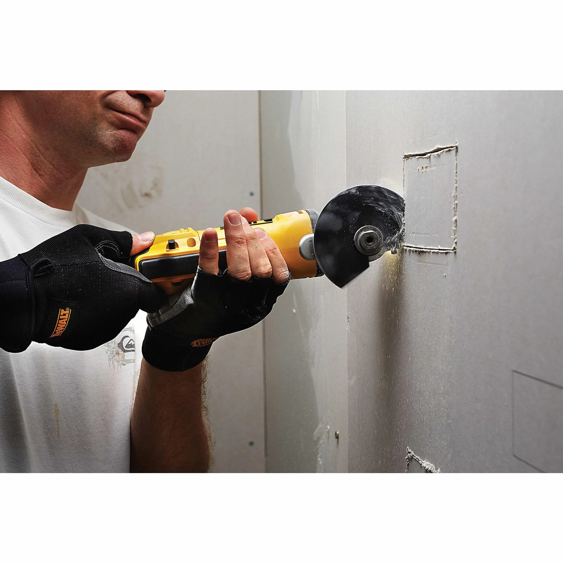 DEWALT DCS355M2-QW Utensile Multifunzione 18V 2x4.0Ah TSTAK