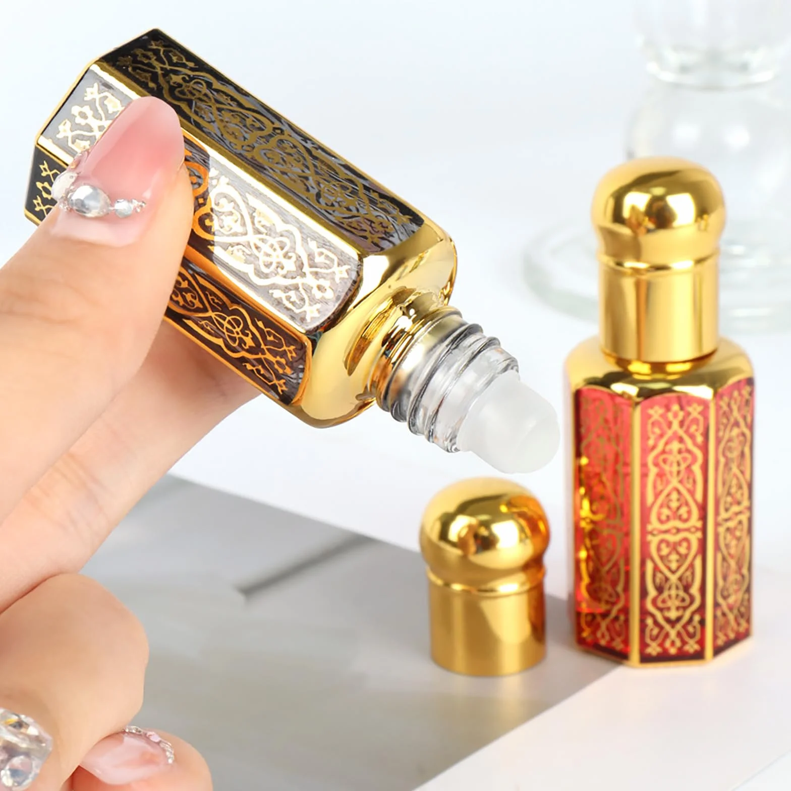 12ml 5 Pezzi Bottiglie a Rullo Vintage per Oli Essenziali, Roll on Oli Essenziali Riutilizzabile Roll-On in Vetro per Viaggiare, Festa, Vita Quotidiana