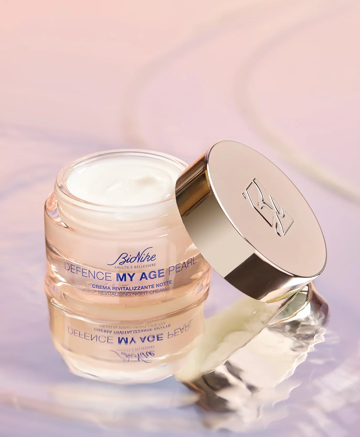 Bionike Defence My Age Pearl - Crema Viso Antiage con Acido Ialuronico, Contrasta le Prime Rughe e Segni dell'Età, Illumina e Idrata la Pelle, Leviga e Rivitalizza il Viso, 50 ml