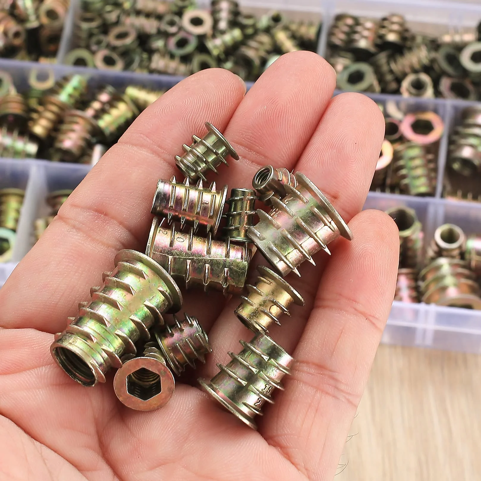 Inserti Filettati Dado 230 Pezzi M4 M5 M6 M8 M10 Lega di Zinco per Mobili Legno