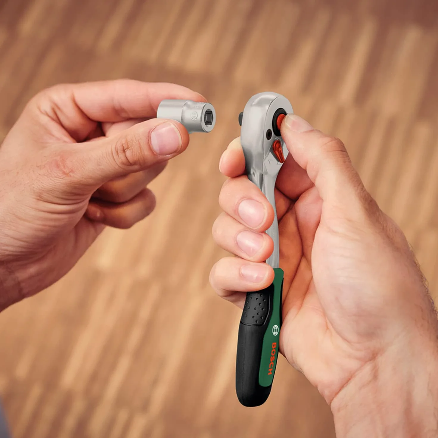 Bosch Zestaw 14-częściowy nasadek 1/4" z grzechotką i uchwytem magnetycznym