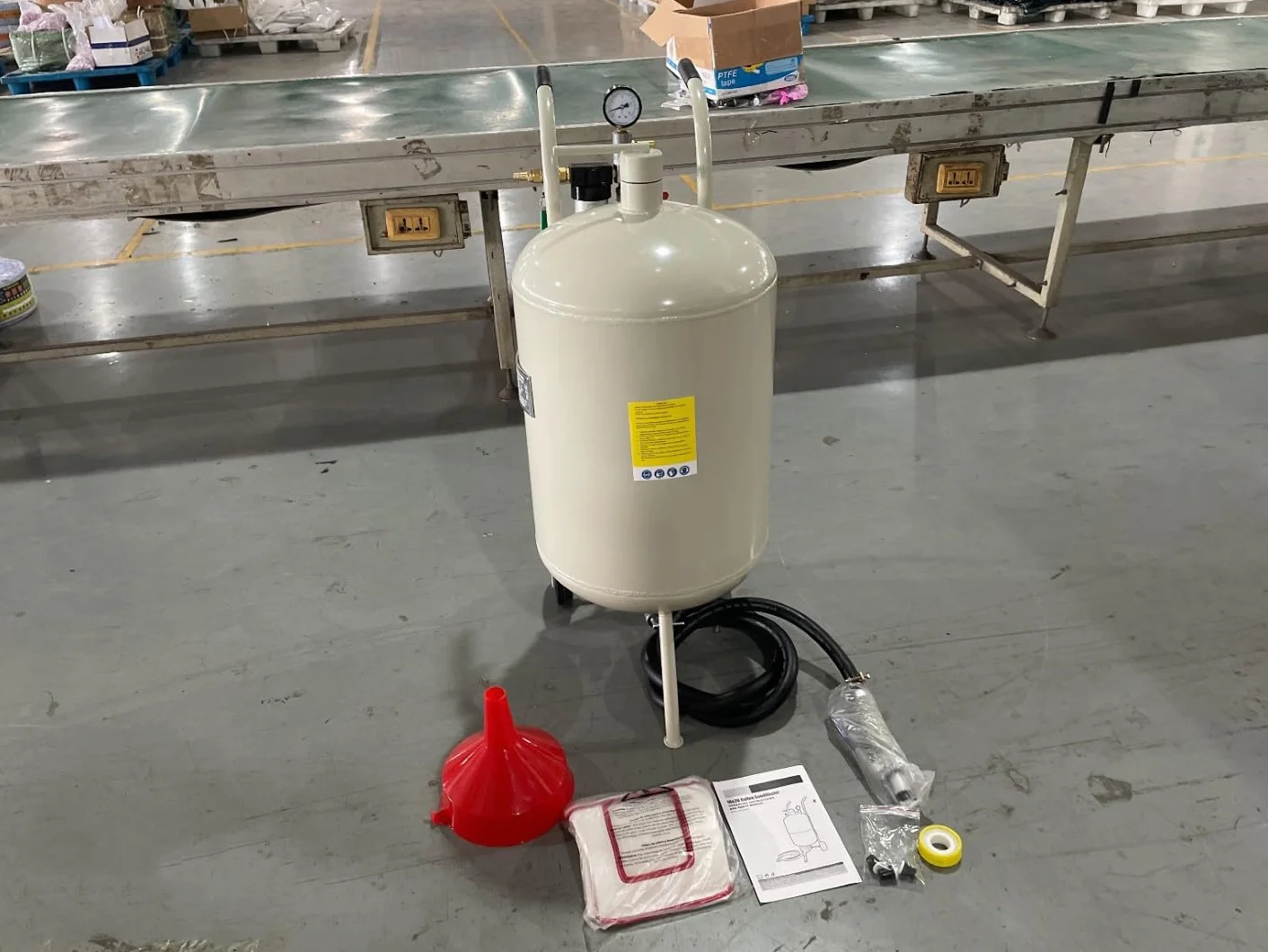 Sabbiatrice Portatile 75L Aerogommiatrice Mobile Pressione Pneumatica Decapaggio Pulizia Industriale Professionale