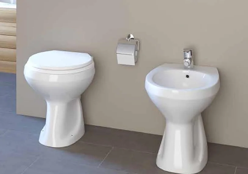 Vaso WC ceramica serie TRIS Gravena scarico terra o parete