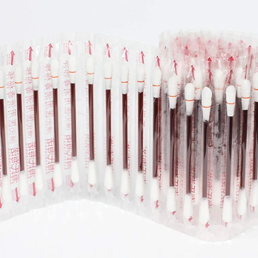 Exceart 100Pcs Monouso Medico Iodio Cotone Stick Iodio Disinfettato Tampone di Cotone Arrampicata Aiuto di Primo Soccorso Forniture di