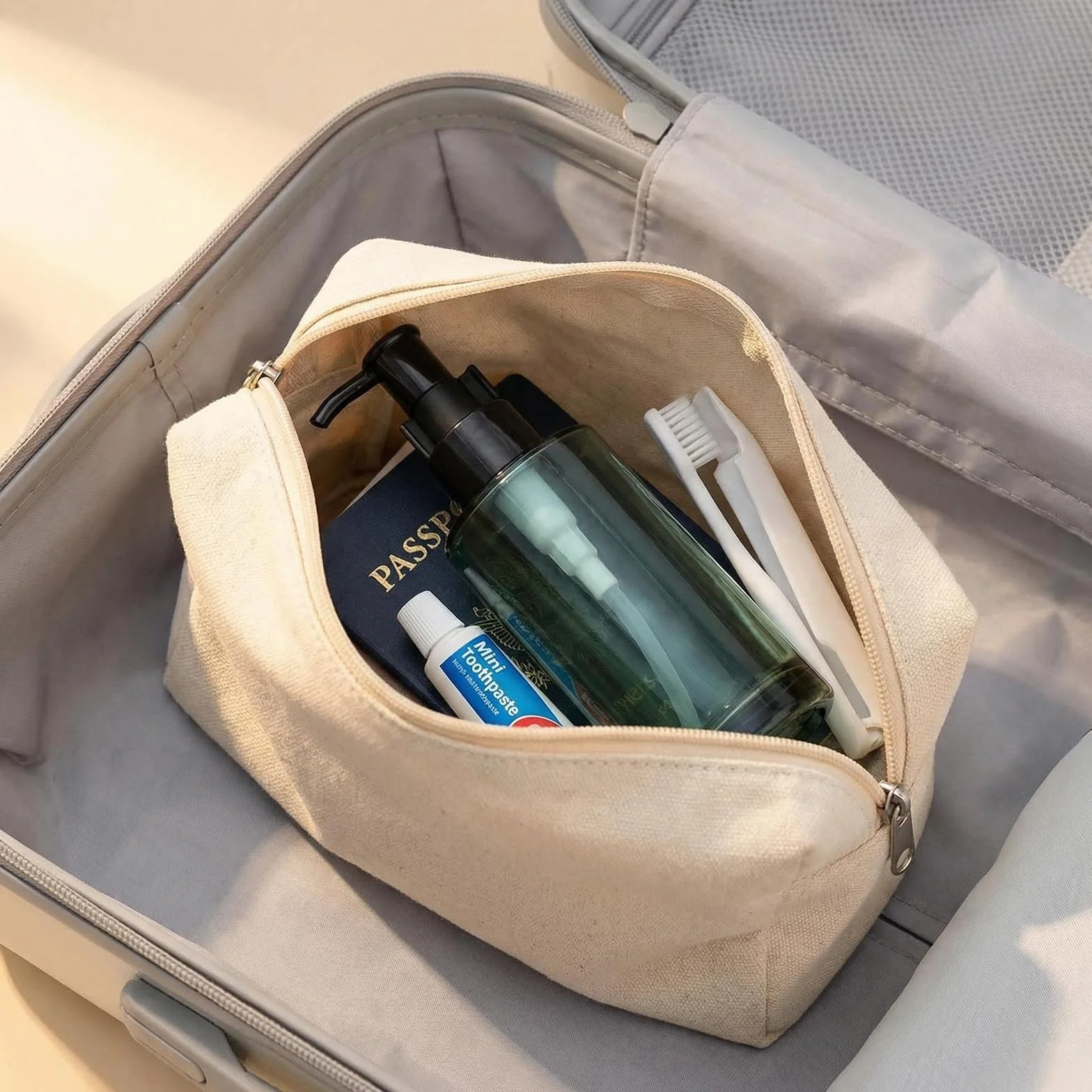 Flacone vuoto in vetro da 100 ml, ricaricabile, con pompa nera, dispenser per cosmetici, creme, lozioni, per oli essenziali, emulsioni, essenze, bottiglie da viaggio (blu)