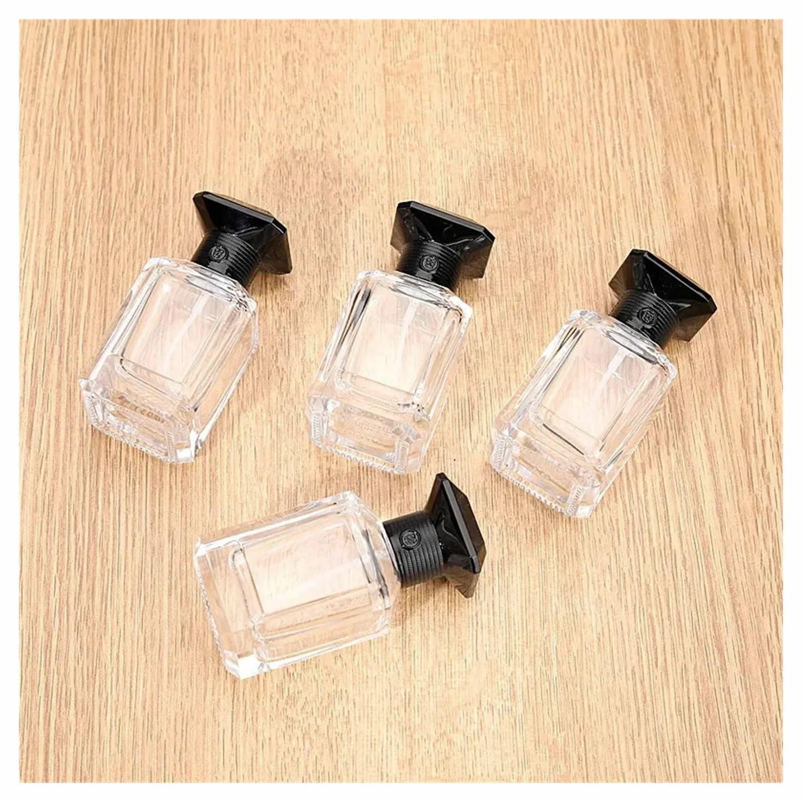 Flacone Spray Vuoto 5 flaconi di profumo vuoti da 30 ml, in vetro, ricaricabili, spray, for cosmetici liquidi, oli essenziali, campioni, contenitori for profumi